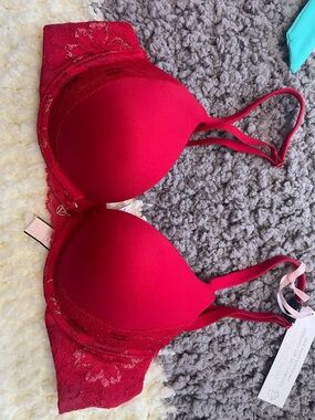 NWT Victoria's Secret bra